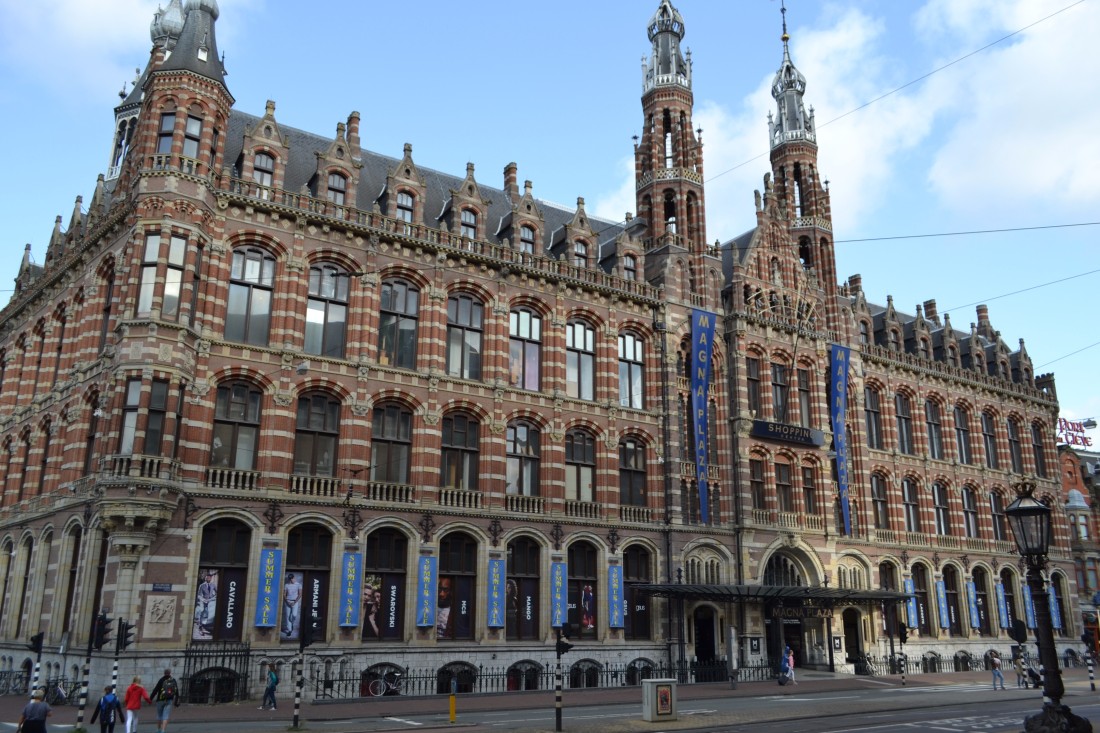 TwoMenAboutTown-netherlands-amsterdam-magna-plaza